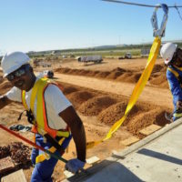 THE IMPORTANCE OF WORKING WITH A CONSTRUCTION SAFETY HARNESS